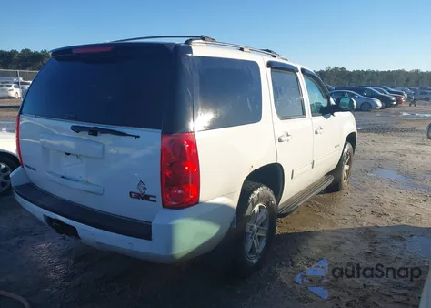 2013 GMC Yukon Sle z USA, uszkodzony, nr VIN 1GKS2AE02DR252744